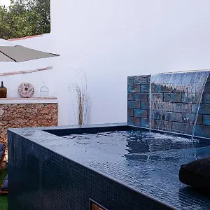  Casa de Férias Casa Rustica Em - Karmea